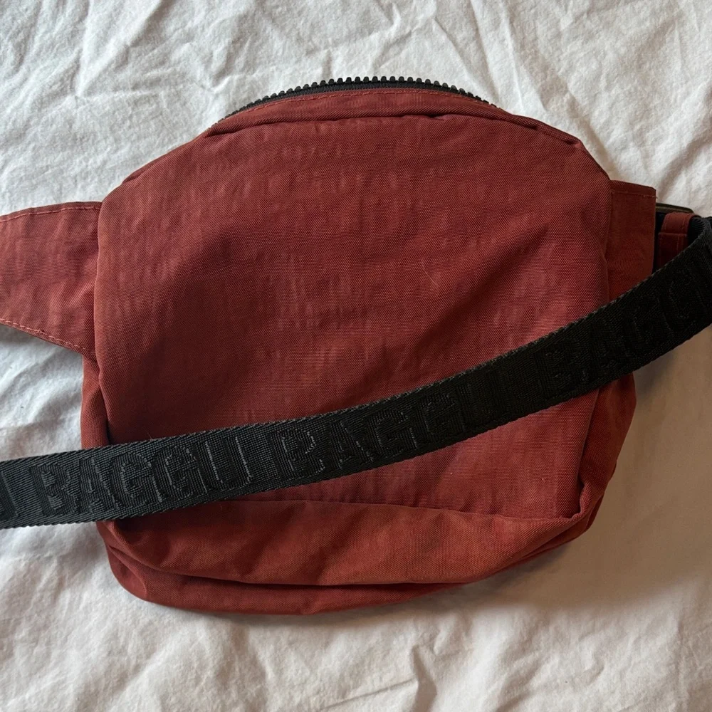 Baggu Fanny pack maroon - Picture 4 of 5